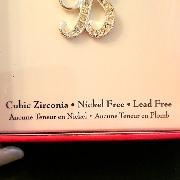 NEW Cubic Zirconia Silver-tone "B" Necklace & Earrings Set! - Picture 6 of 9